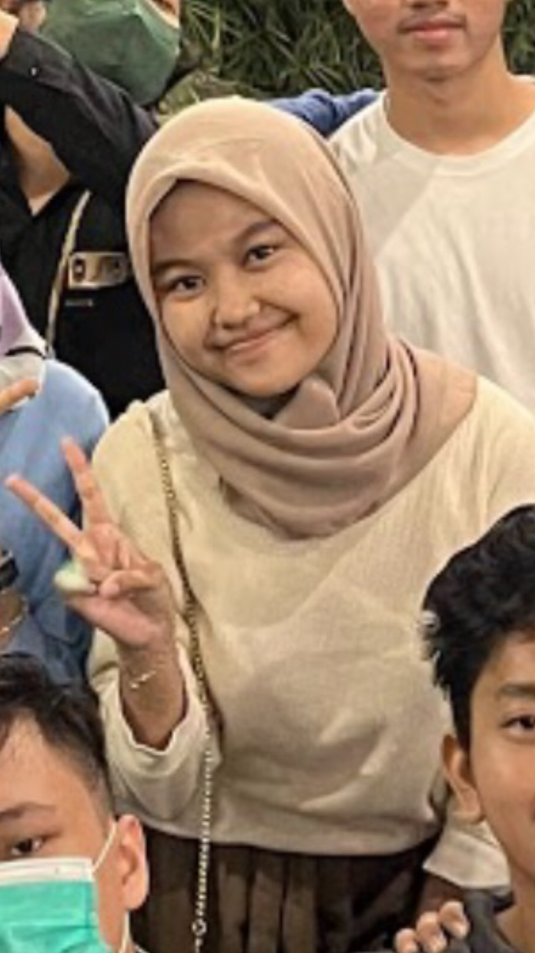 pertama kali liat dia, dari foto